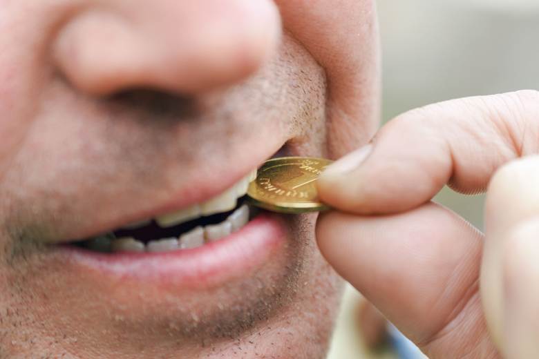 Při domnělých investicích do zlata přišel muž ze Zlínska téměř o 2,6 milionu Kč