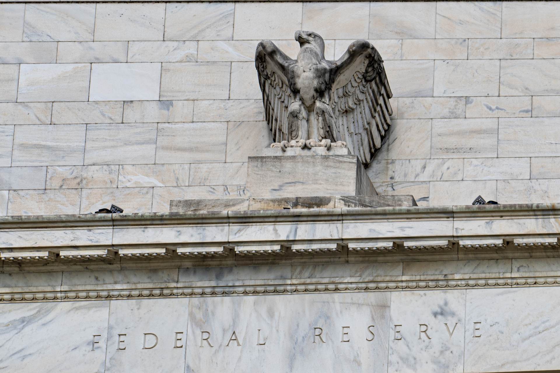 CNBC: Trumpova administrativa zvažuje 11 kandidátů na příštího šéfa Fedu