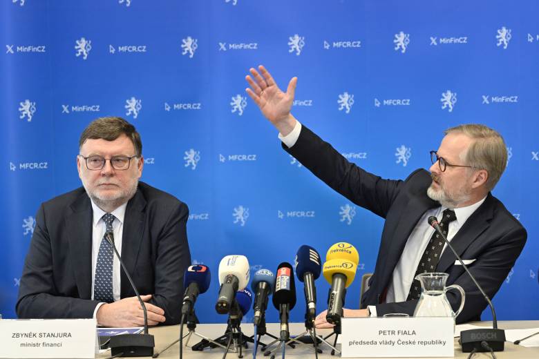 Rozpočet skončil v deficitu 271,4 mld. Kč, byl pátý nejhlubší od vzniku ČR