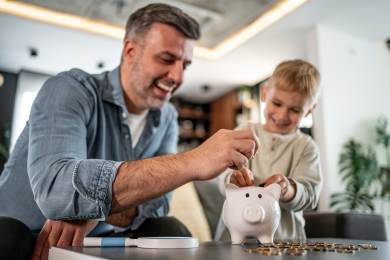 Index: Finanční gramotnost Čechů mírně roste, letos stoupla o bod na 58 bodů