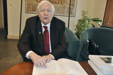 Ve Švédsku zemřel ve věku 93 let malíř a restaurátor František Makeš