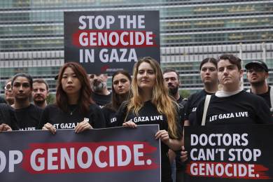 Přes 20 humanitárních organizací vyzvalo k ukončení ofenzivy Izraele v Gaze