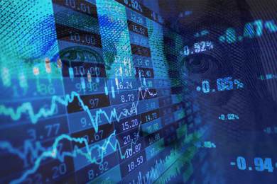 IIF: Globální zadlužení v prvním čtvrtletí vrostlo na rekordních 353 bilionů USD