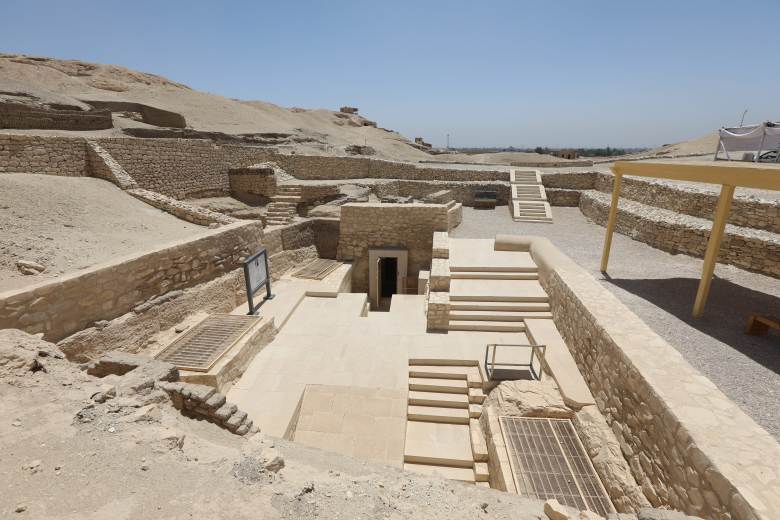 Nizozemští archeologové odkryli u egyptského města Luxor 3000 let starou hrobku