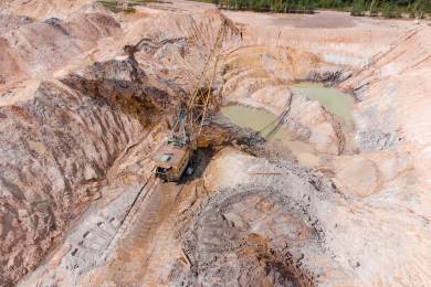 Trump chce, aby Ukrajina výměnou za americkou pomoc dodávala USA vzácné kovy