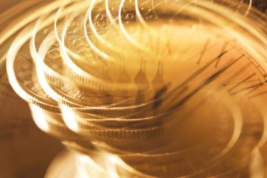 Meziroční inflace v prosinci překročila tři procenta, odhadují analytici