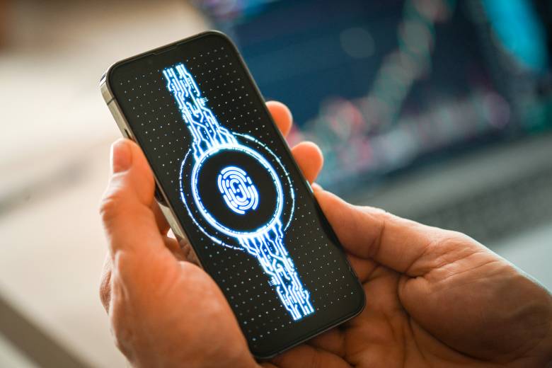 Eset: Hackeři se příští rok zaměří na iOS, budou víc využívat AI