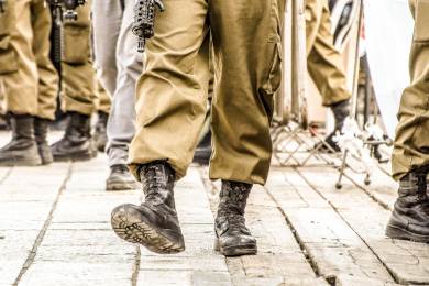 AP: Izrael tvrdí, že ponechá své vojáky v Gaze, Libanonu a Sýrii na neurčito