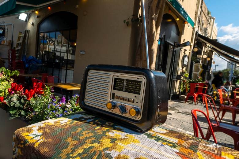 Izraelský ministr obrany chce zrušit armádní rozhlas, novináři jsou proti