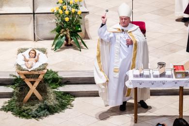 Biskupským požehnáním koledníkům začne v hradecké diecézi Tříkrálová sbírka