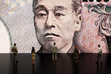 Japonská centrální banka ponechala úroky beze změny, je opatrná kvůli clům