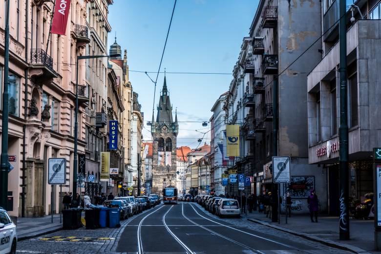 Arcibiskupství stáhlo z prodeje Jindřišskou věž, chce jednat s Prahou