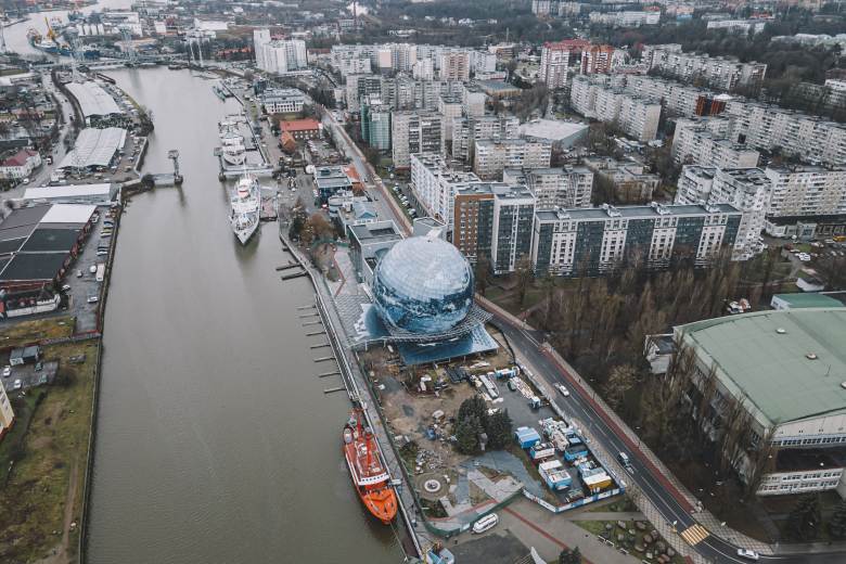 V Kaliningradu se na výročí invaze loni upálil muž, úřady to tajily, píše server