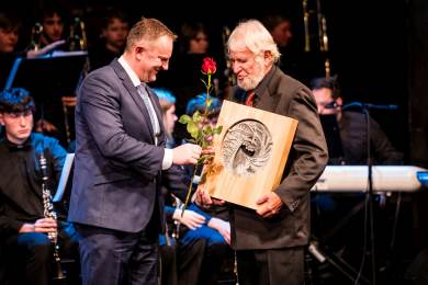 Medaili Kraje Vysočina získal i Josef Zimovčák, zakladatel akce Na kole dětem