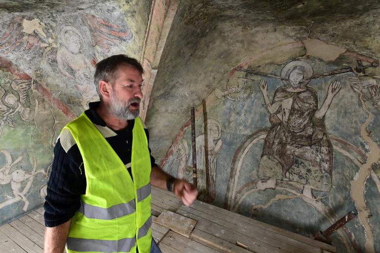 V Bečově končí pracemi v kapli záchrana horního hradu