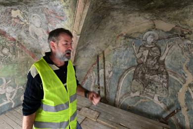 V Bečově končí pracemi v kapli záchrana horního hradu