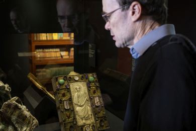 ČR výtvarné literatura Hrad