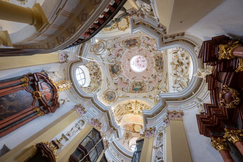 V Nových Dvorech na Kutnohorsku míří ke konci záchrana kostela svaté Anny V Nových Dvorech na Kutnohorsku míří ke konci záchrana kostela svaté Anny