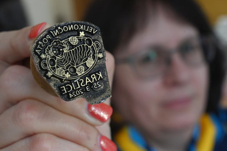 Kraslická pošta začala razítkovat velikonoční zásilky, zájem klesá