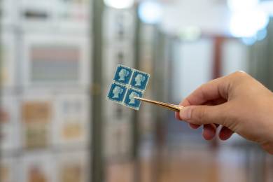 Filatelista Josef Chudoba: České poštovní známky patří k nejkrásnějším na světě