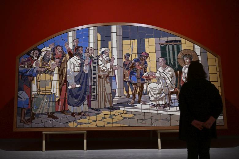 Ve zlínské krajské galerii je výstava věnovaná křížové cestě na svatém Hostýně