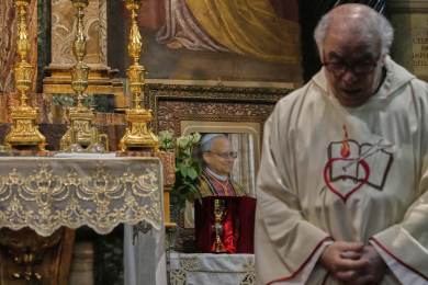 Papež na setkání s diplomaty vyzval k vícestranné diplomacii a ukončení zbrojení