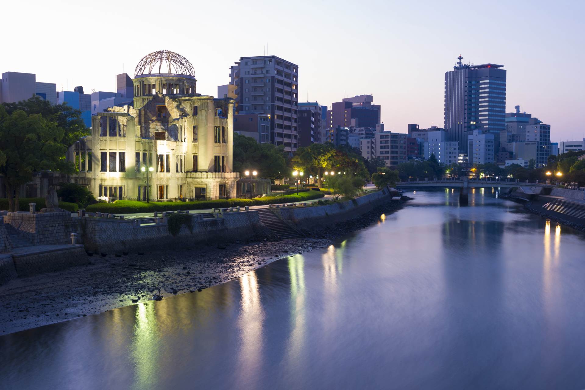 V Náchodě připomněli architekta Letzela i svržení atomové bomby na Hirošimu