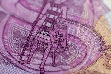 Maďarská centrální banka snížila základní úrokovou sazbu na 5,75 procenta