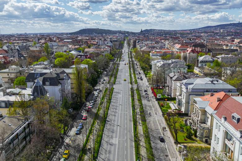 Agentura Moody's zhoršila výhled ratingu Maďarska, obává se o miliardy z EU