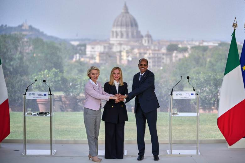 Meloniová chce investovat do Afriky, aby omezila imigraci do Evropy Meloniová chce investovat do Afriky, aby omezila imigraci do Evropy