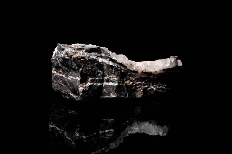 MPO chce zásoby manganu u Chvaletic prohlásit ložiskem strategického významu