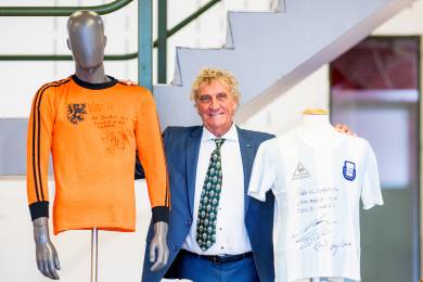 Bývalý brankář Pfaff prodává sbírku, za Maradonův dres chce 8,5 milionu korun