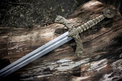 Výroba mečů pro Kingdom Come trvala více než půl roku