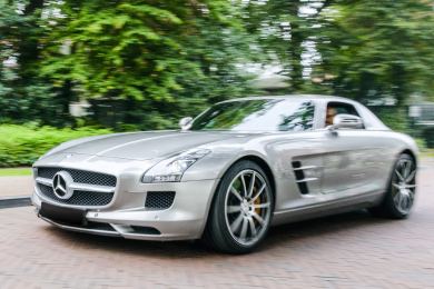 Reuters: Čínská odveta za cla by dopadla na Mercedes, BMW, VW, Porsche a Ferrari