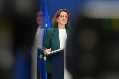 EK nařídila Metě obnovit bezplatný přístup AI konkurence k WhatsAppu