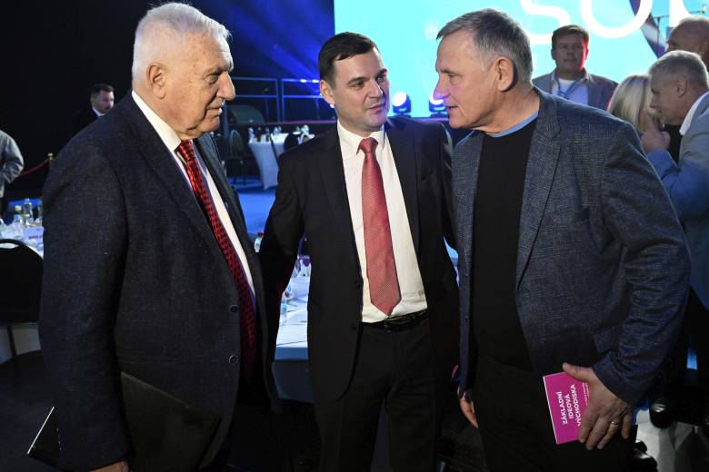 Ambicí Motoristů je porazit ve volbách ODS, na sjezdu potvrdili mandát vedení Ambicí Motoristů je porazit ve volbách ODS, na sjezdu potvrdili mandát vedení