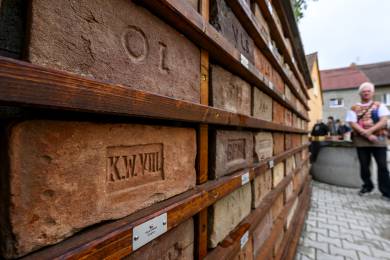 V Sulejovicích otevřeli první muzeum cihel v Česku, ve sbírce je kolem 800 kusů