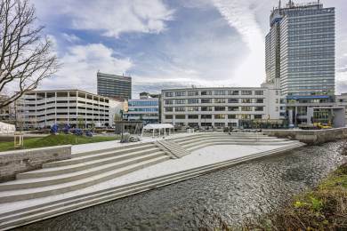 Liberecký kraj otevřel náplavku, po schodišti mohou lidé sejít až k řece Liberecký kraj otevřel náplavku, po schodišti mohou lidé sejít až k řece