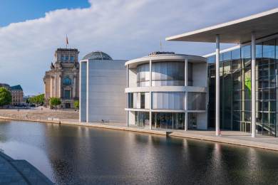 Ekonomové kritizují německou vládu po 100 dnech u moci kvůli nedostatku reforem