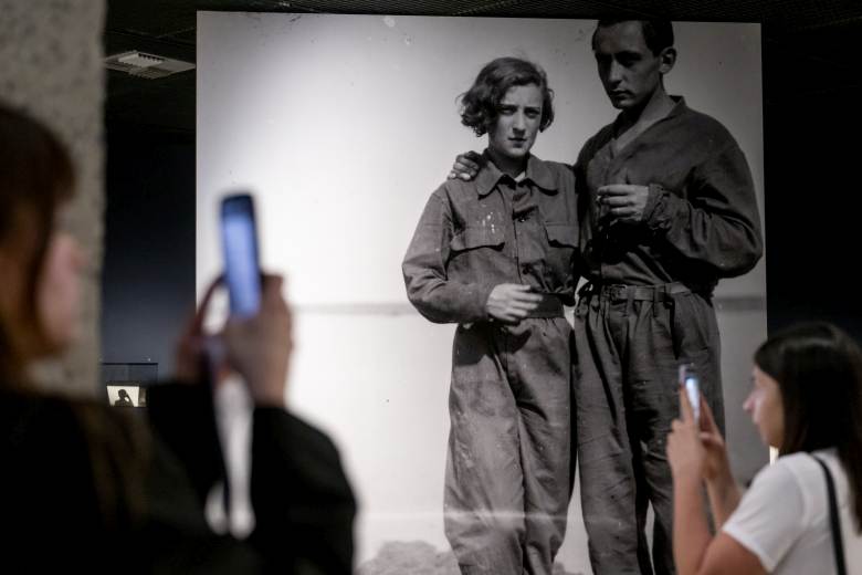 Výstava o osudovém propojení uměleckého páru 20. století, Begmanové a Hartunga