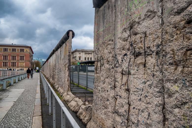 Expert: Algoritmy na sociálních sítích mají rostoucí vliv a rozdělují společnost