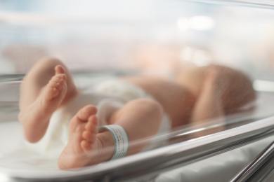 Prvním dítětem roku v Česku je Matyáš narozený sedm minut po půlnoci v Plzni