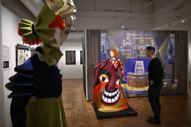 Slovácké muzeum v Uh. Hradišti vystavuje kostýmy a návrhy kostýmů Oldřicha Rédy