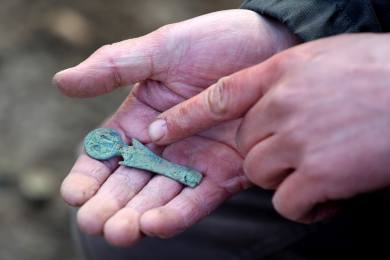 Archeologové našli v centru Velkého Meziříčí středověkou studnu i základ pranýře