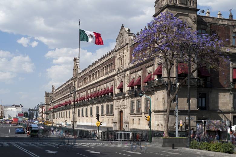 Mexičtí zákonodárci schválili zkrácení pracovního týdne ze 48 na 40 hodin