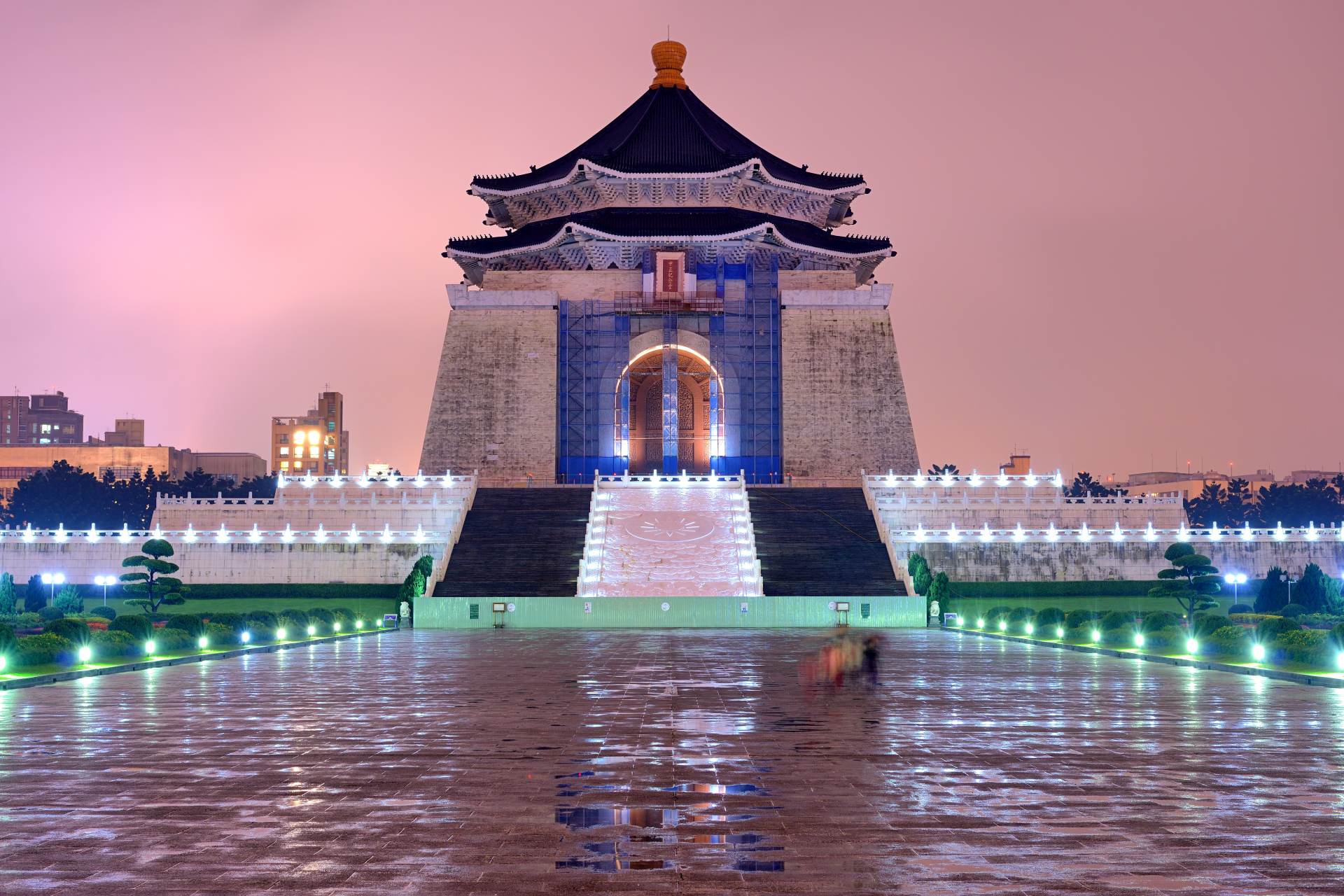 Tchaj-wan má právo být svobodný, řekl při návštěvě ostrova americký senátor