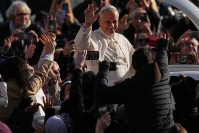 Vatikán Turecko Libanon papež