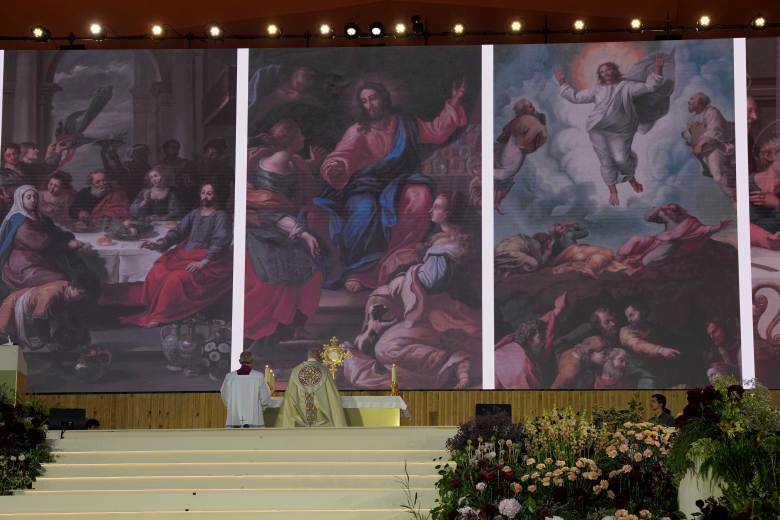Papež Lev XIV. zahajuje návštěvu Španělska, svou nejdelší cestu po Evropě Papež Lev XIV. zahajuje návštěvu Španělska, svou nejdelší cestu po Evropě