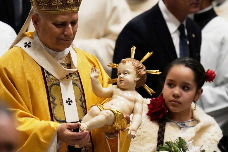 Papež kritizoval na Štědrý večer hospodářství, které mění lidi ve zboží