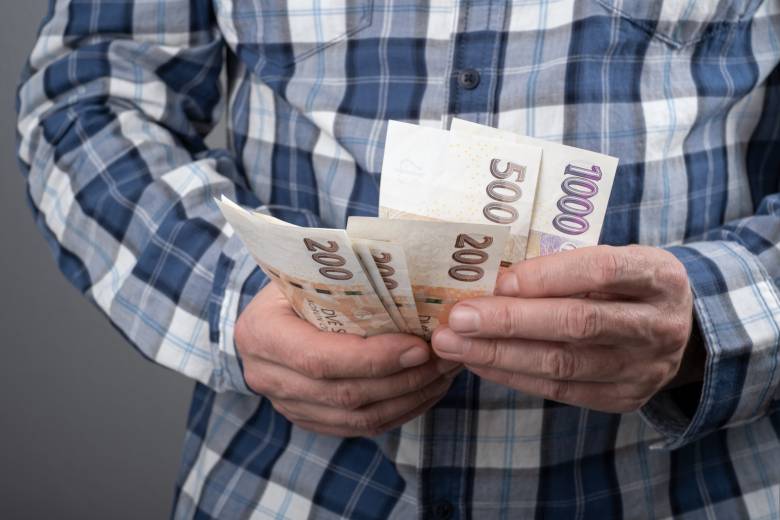 Všechny důchody se ode dneška zvyšují, starobní penze v průměru o 358 Kč